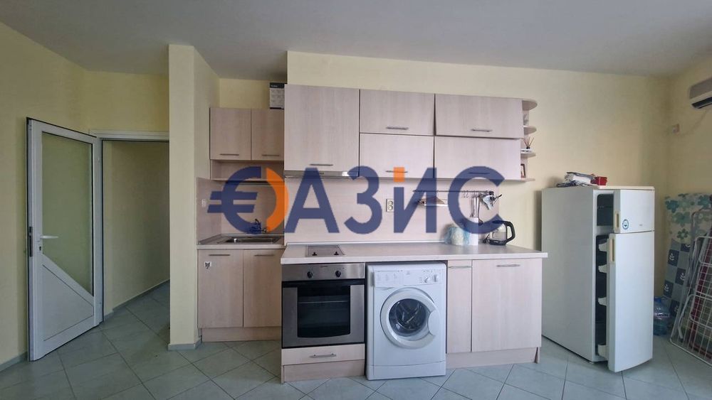 Продава се Тристаен апартамент в к.к. Слънчев бряг - 97 кв.м за 552 €/кв.м - Снимка #4