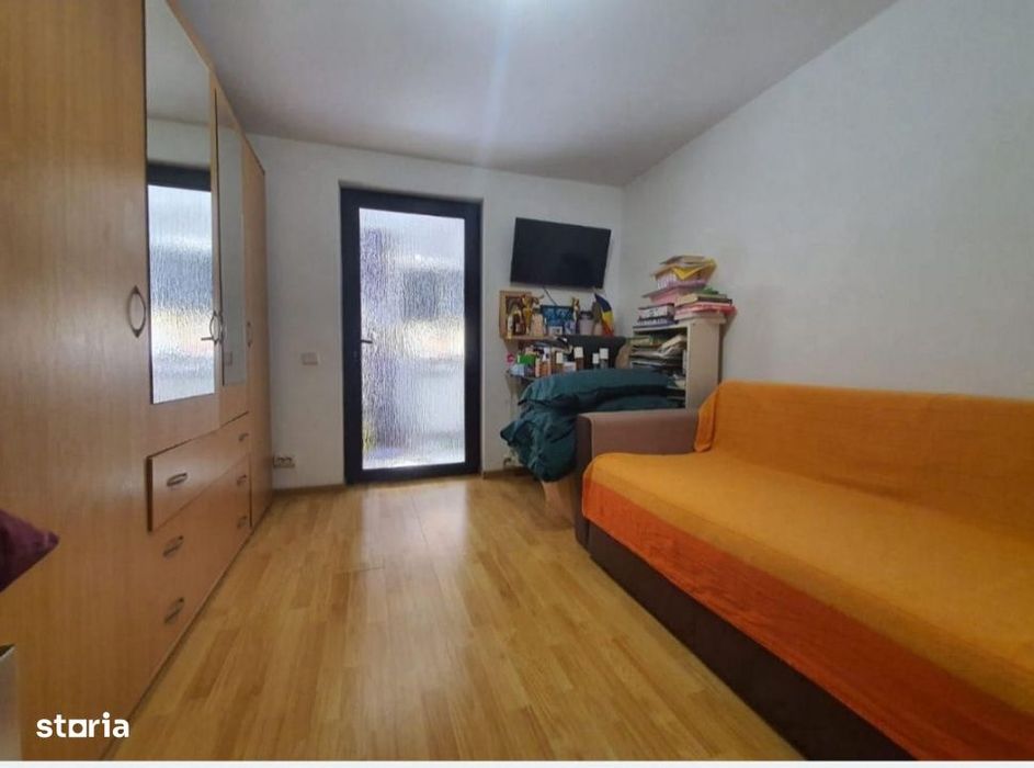 Casa la cheie 3 camere decomandate, zona Medeea