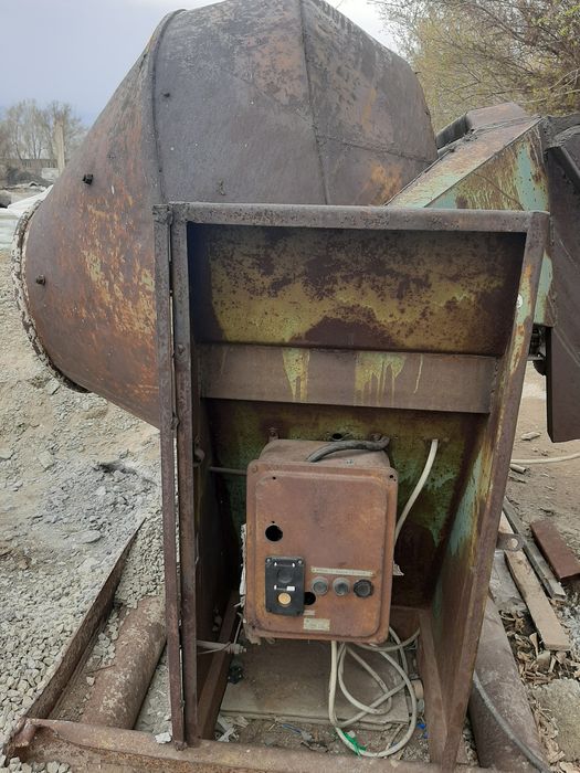 Продам бетономешалку