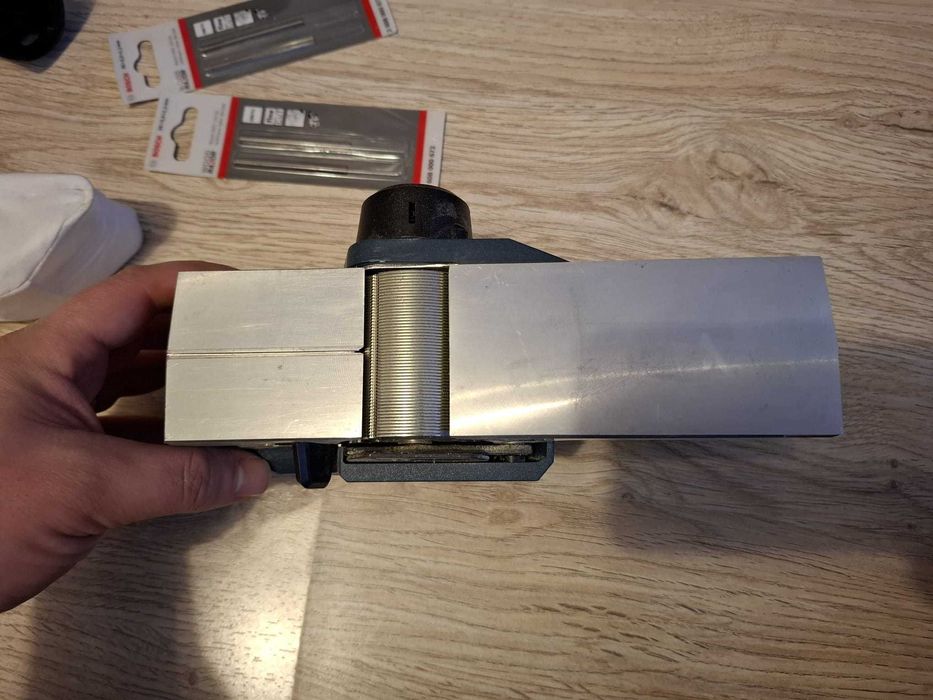 Bosch GHO 12V-20 SOLO (06015A7000) Rindea electrica + accesorii