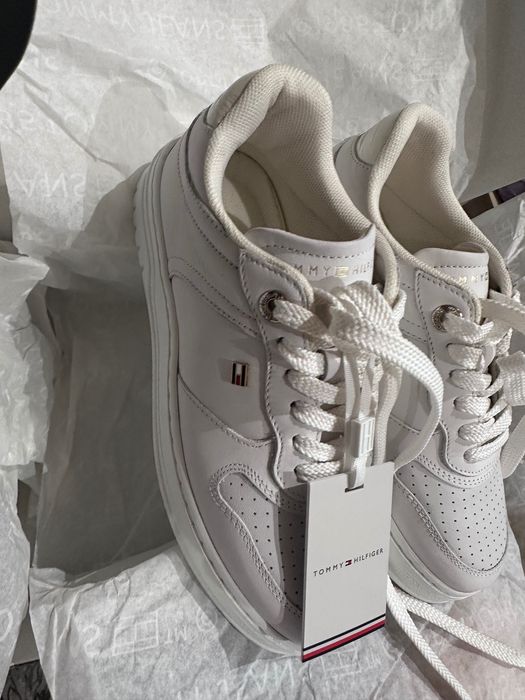 Продам кеды от бренда Tommy Hilfiger