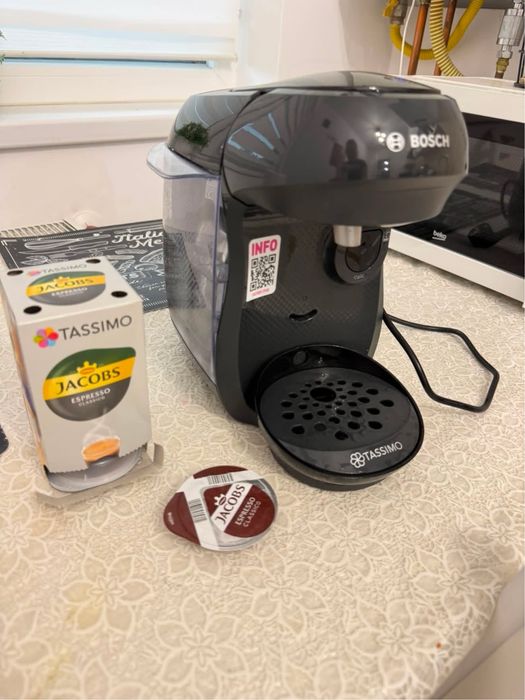 DescriereVând espressor cu capsule Bosch Tassimo Happy