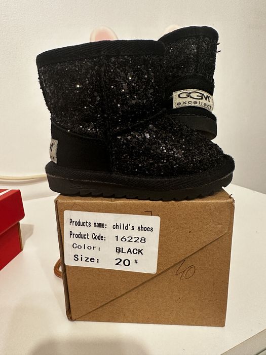 Cizmulițe îmblănite tip UGG