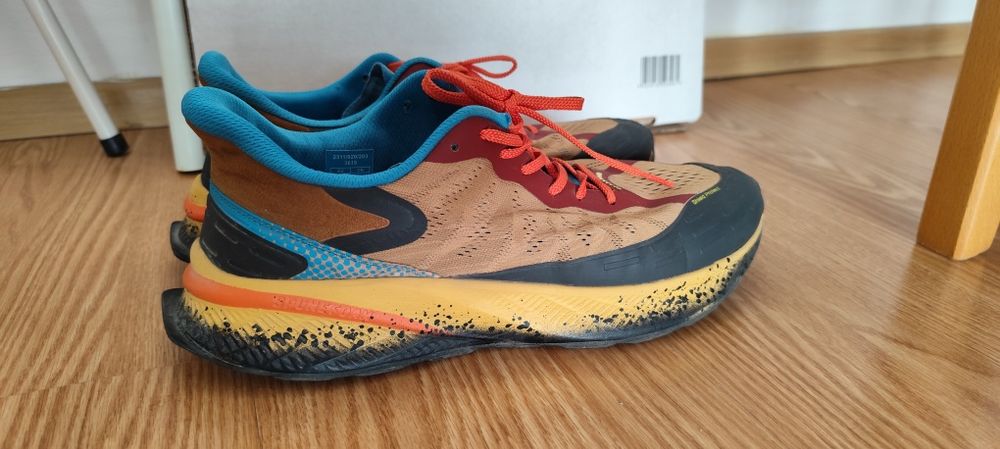 Спортни маратонки Zara