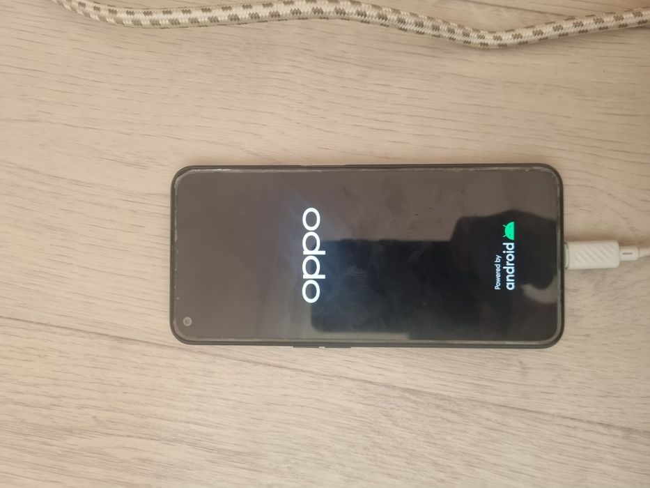 Oppo A72 в хорошем состояний