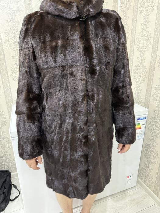 Продам норковую шубу