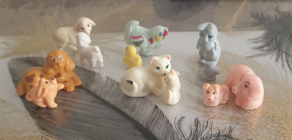 Фигурки из киндер -сюрприза.