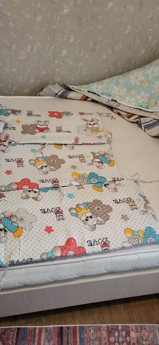 Манеж для детей из дерева.