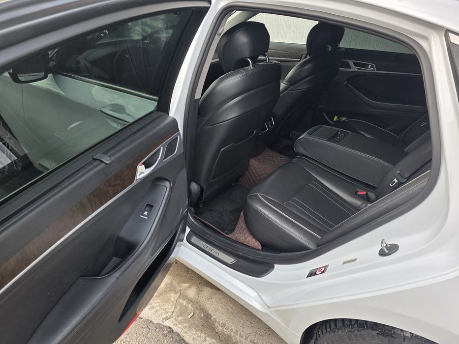 Hyundai Genesis G80
