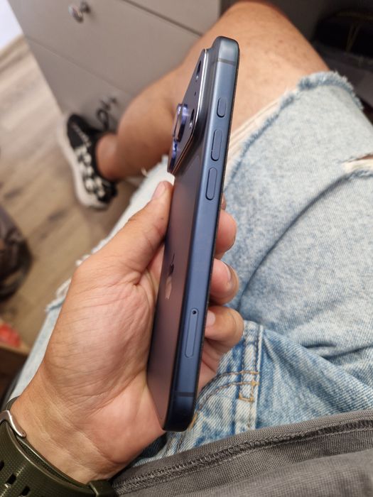 iPhone 17 Pro recarosare/piese