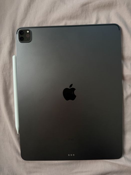 ipad pro WIFI 12.9 дюймов 4 поколение 256 гб в идеальном состоянии
