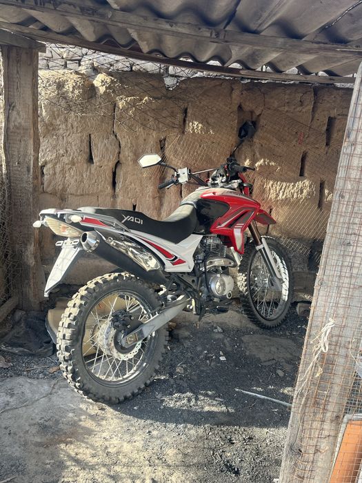 Мотоцыкл Yaqi 250cc