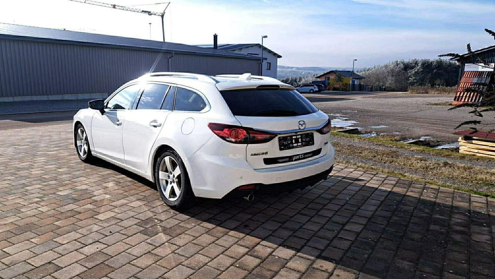 Mazda 6  2.2 sky