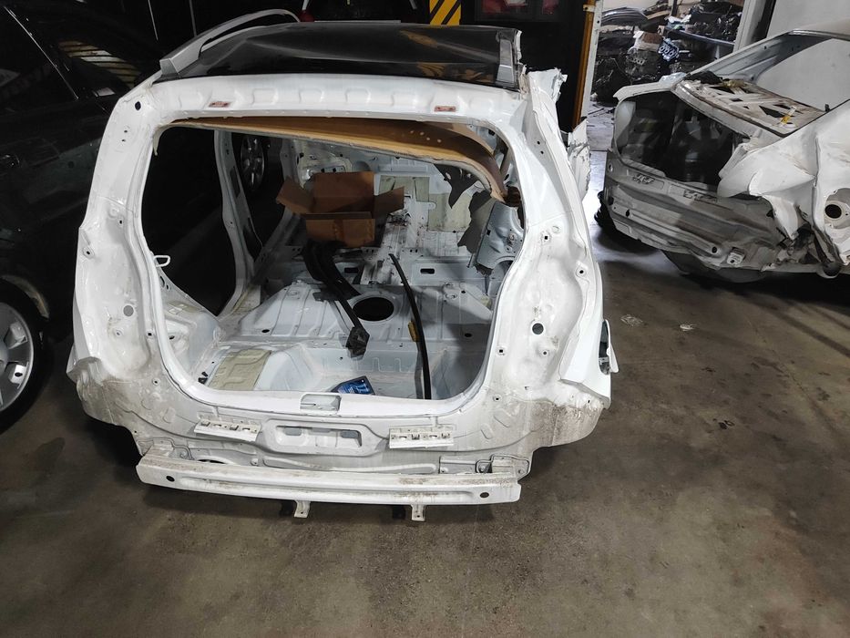 Аварийный кузов для спарка