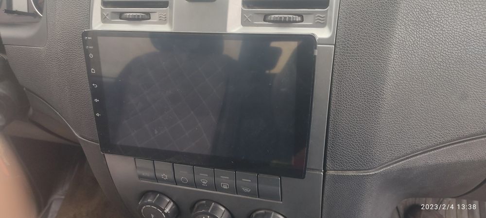 Установка автомагнитол андройд  с выездом