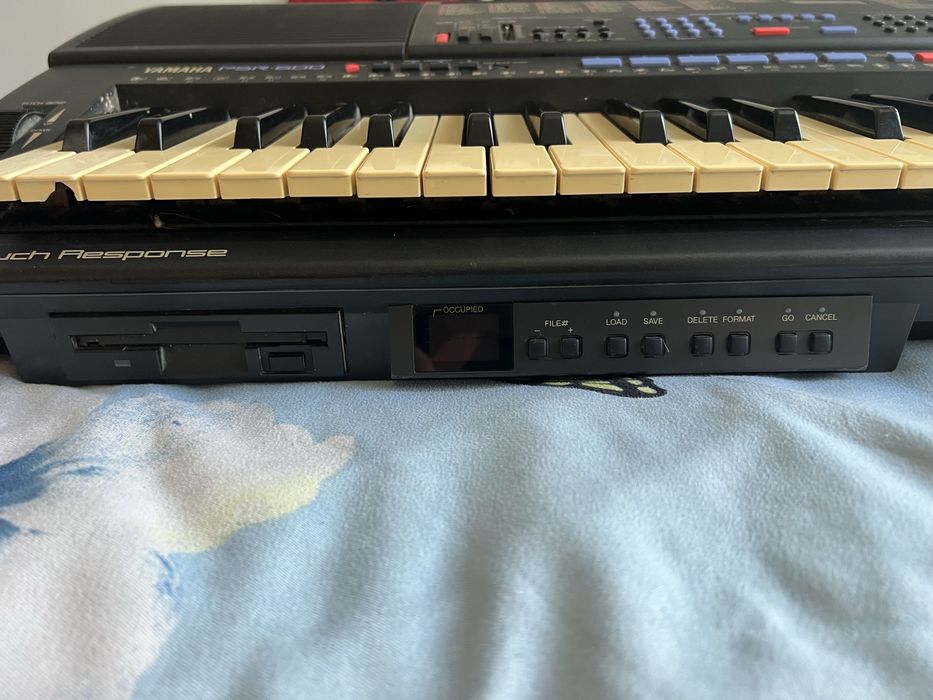Vânzare Yamaha PSR-600 (An 1992) – Stare de funcționare / Ideală începători și studiu acasă