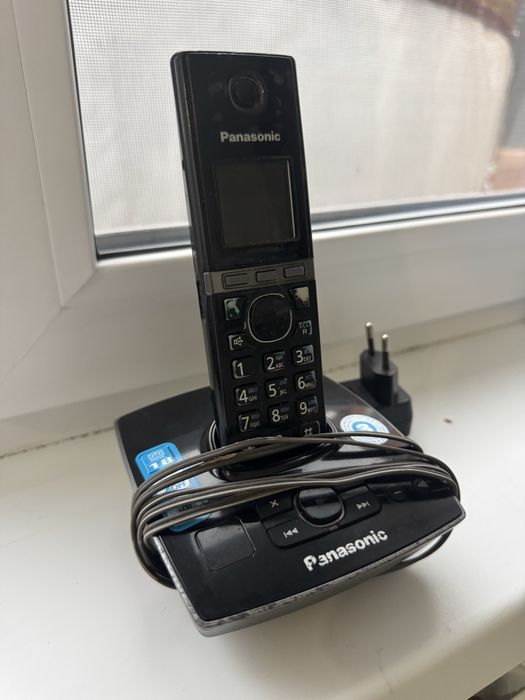 Продам телефон Панасонник