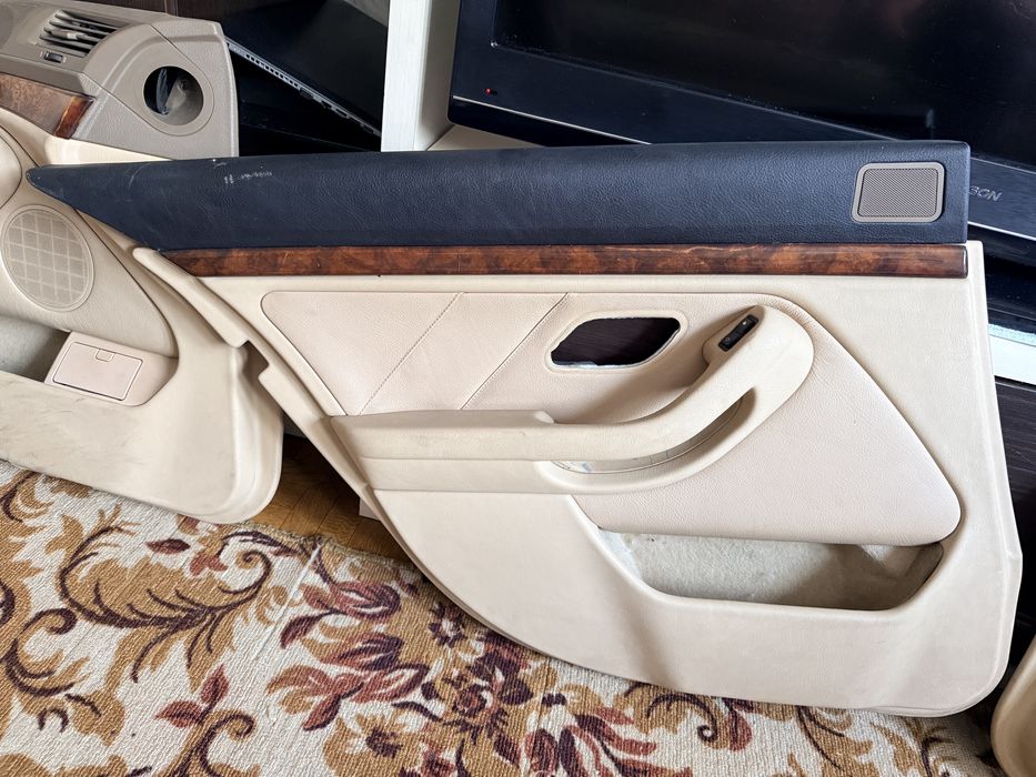 Продам дверные карты BMW E39 бмв е39