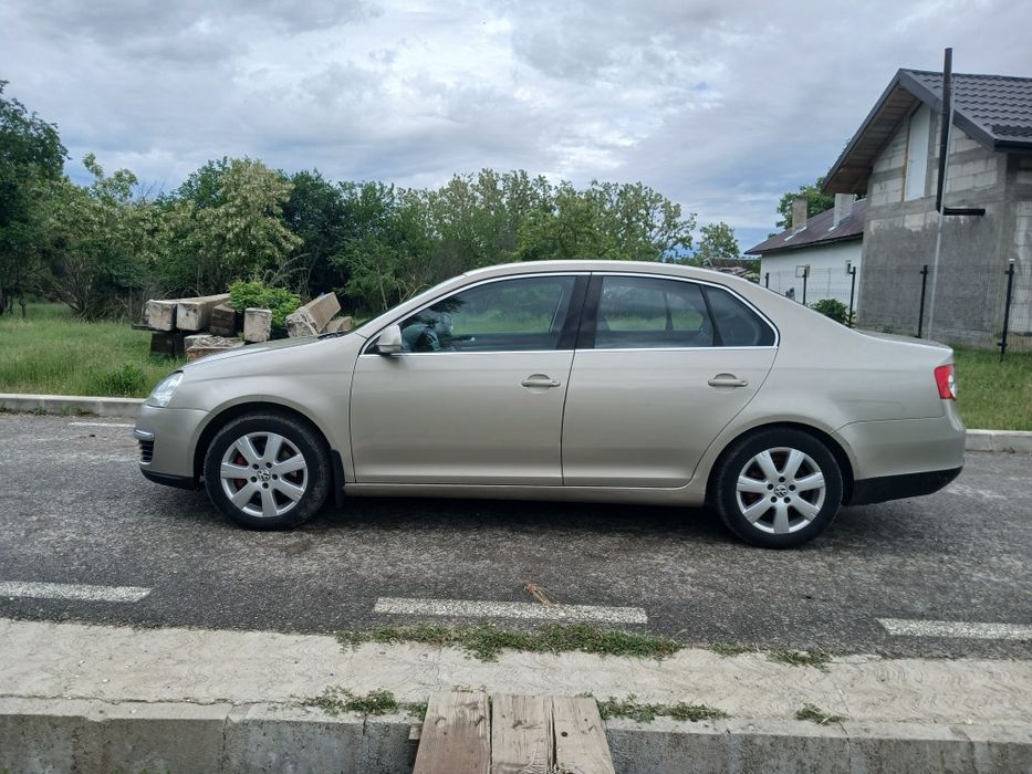 Vând Vw Jetta 2.0 din 2006