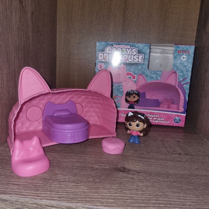 Gaby cu mini casuta si puzzle