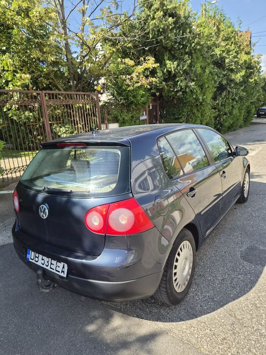 VOLKSWAGEN Golf 5 – 1.9 tdi 105 cp