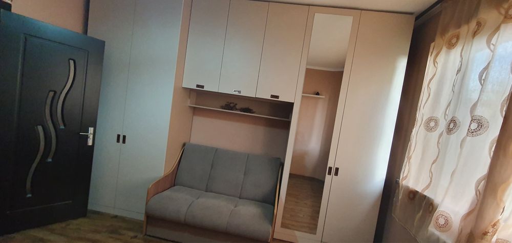 Inchiriez garsonieră!