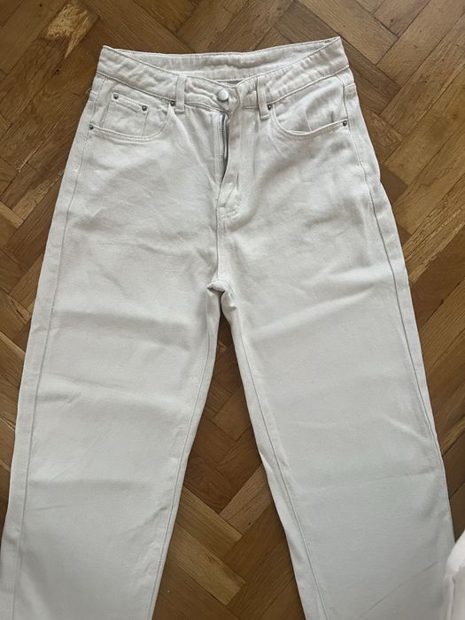 Бели дънки Dazy, L размер