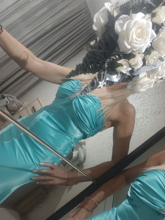 Официална сатенена рокля от бутик La sposa