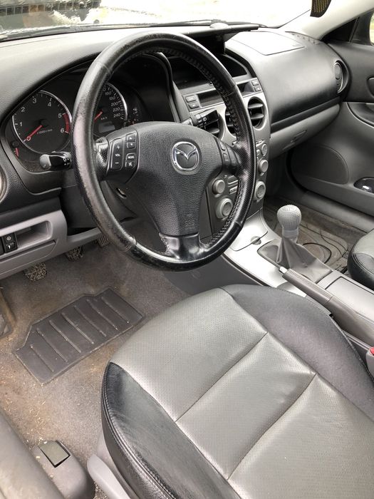 Кожен салон за Мазда 6