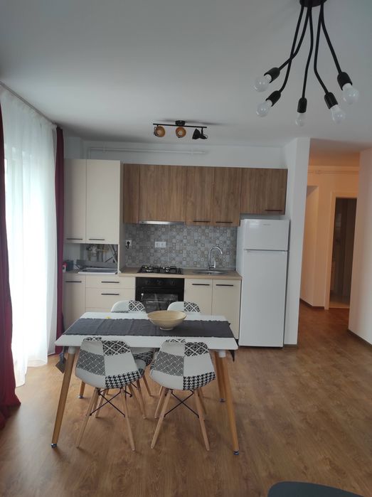 Apartament spre închiriere