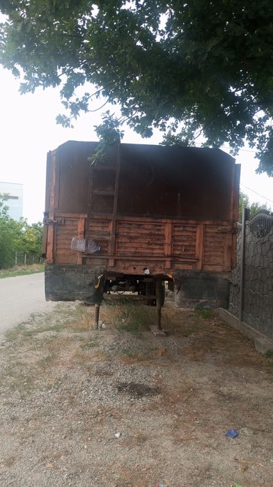 Продам прицеп на Камаз