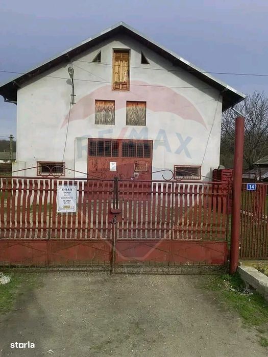 Teren intravilan si construcții în comuna Dragodana, sat Burduca.