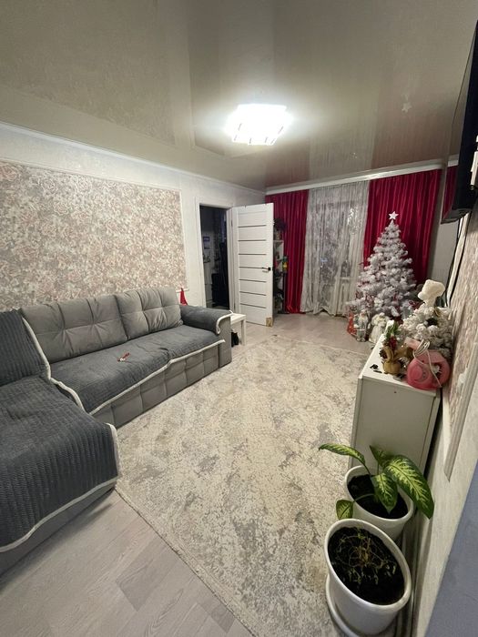 Продам 2х ком квартира