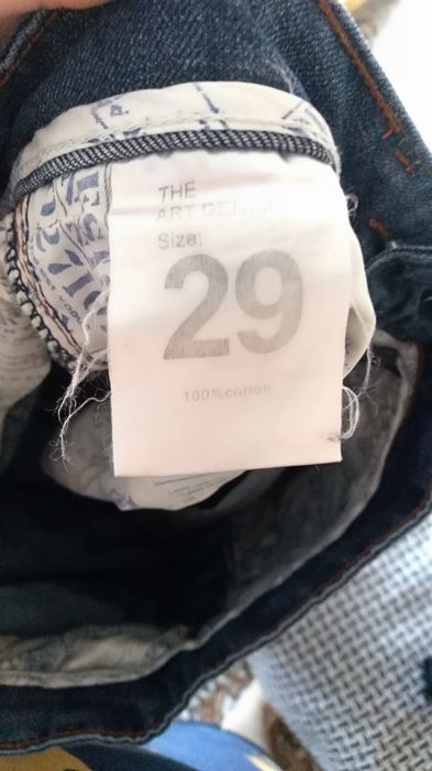 Продам джинсы для мальчиков