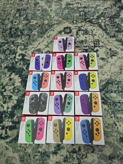 set de controlere Nintendo Switch Joy-Con, diverse nuanțe, pret pt 3 seturi la alegere