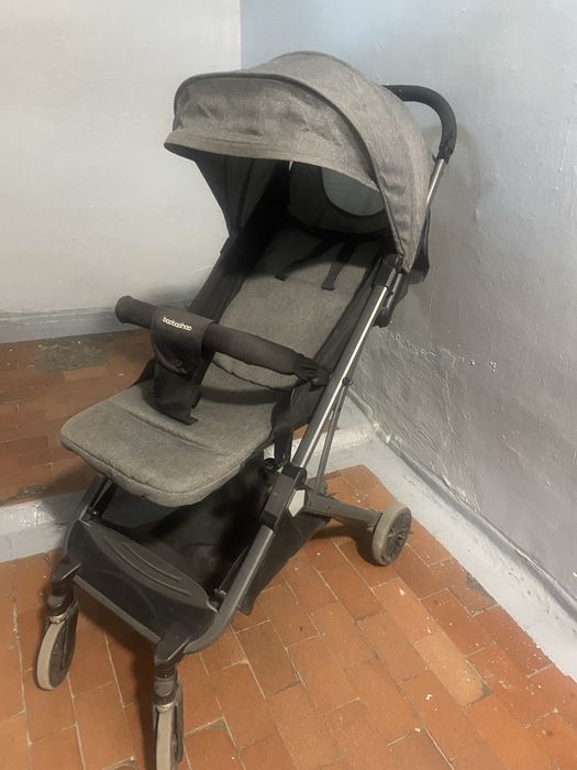 Коляска прогулочная