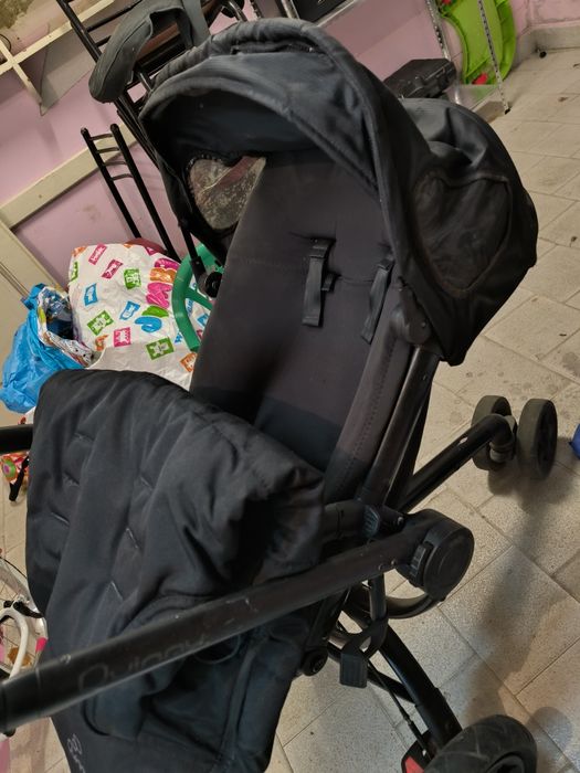 Бебешка/детска количка триколка Quinny