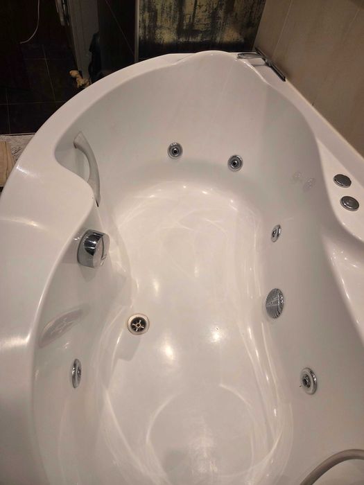 Ъглова хидромасажна вана джакузи Ravak-Rosa 150 см x 105 см