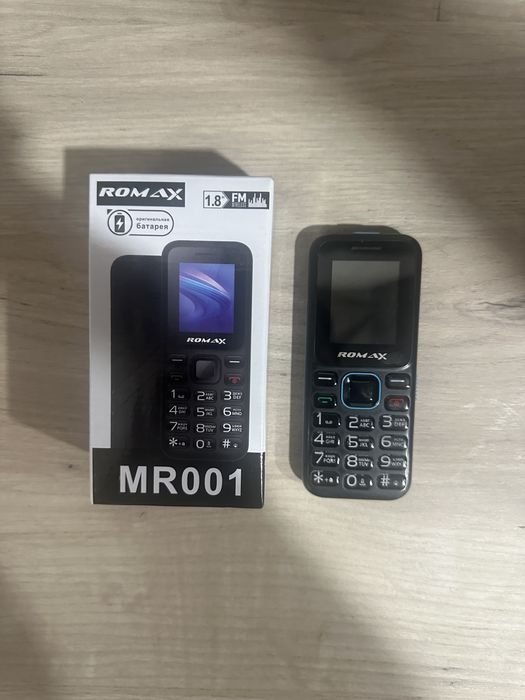 Кнопачный телефон ROMAX MR001