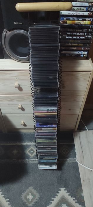 Suport Cd-uri și DVD-uri