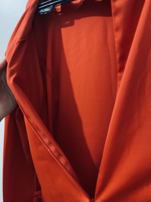 Красное платье надевалось один раз