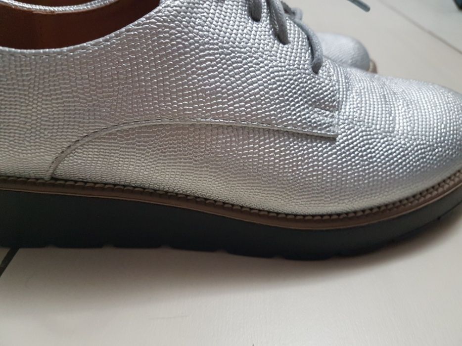 Vand pantofi dama Derby