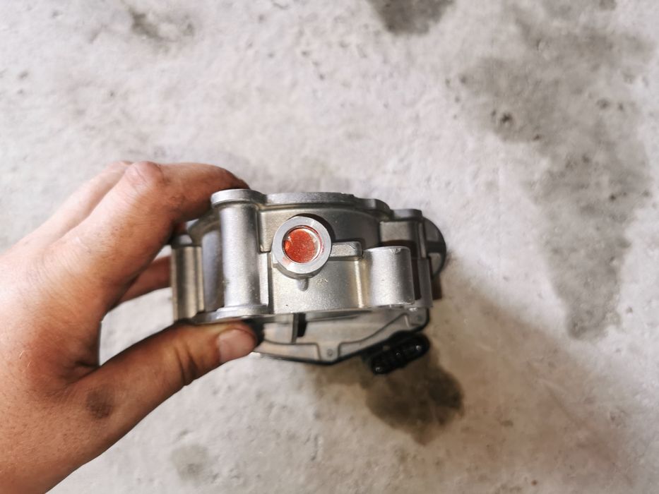 Clapeta accelerație 2.0 diesel volvo xc60 2019 D4204T23 235 cp