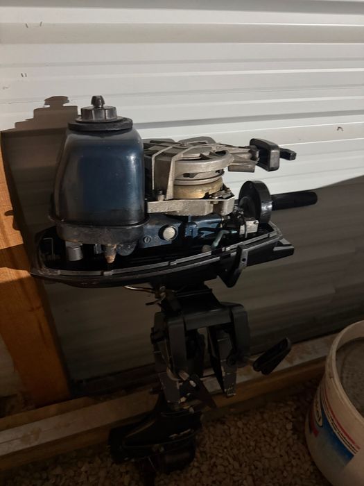 Yamaha извънбордов двигател 6к.с. Къс ботуш