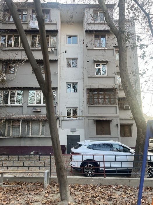 Продаётся 1в2 комнатная квартира