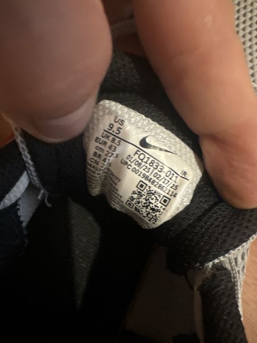Маратонки Nike номер 43