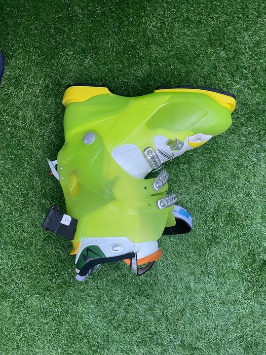 Clăpari Aproape Noi