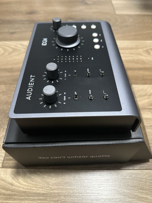 Vand interfata audio Audient iD24 cu garantie