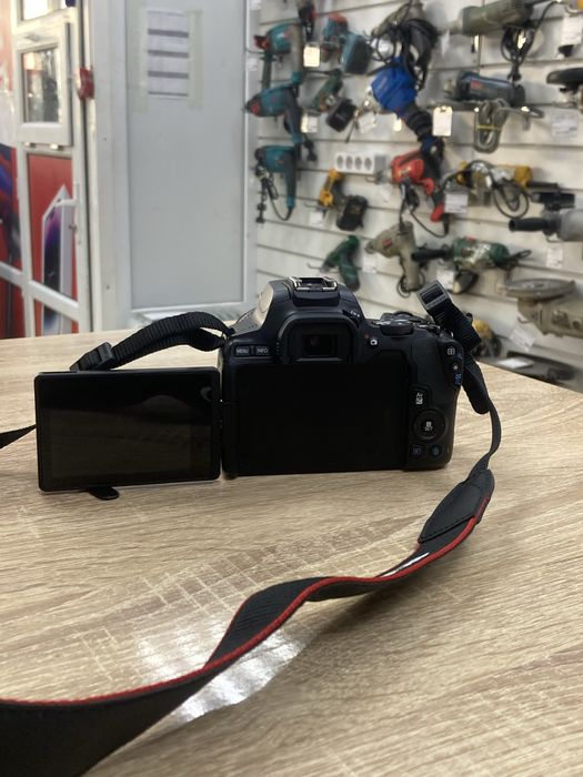 Фотоаппарат Canon Eos250D EFS (osp14)