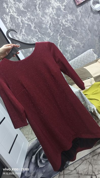 Продам срочно два новых платья